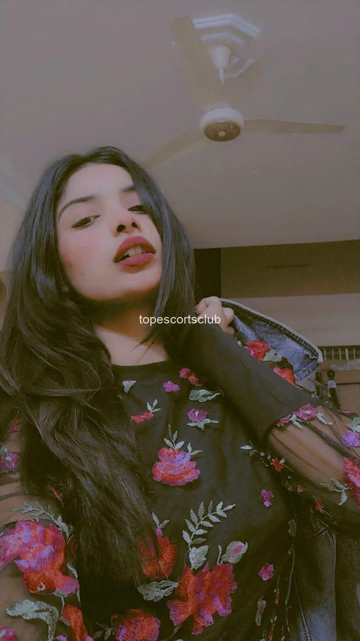 Sara +92 325 8111081 Escort Karachi